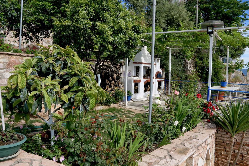 Holiday Home Ali Piqeras Экстерьер фото